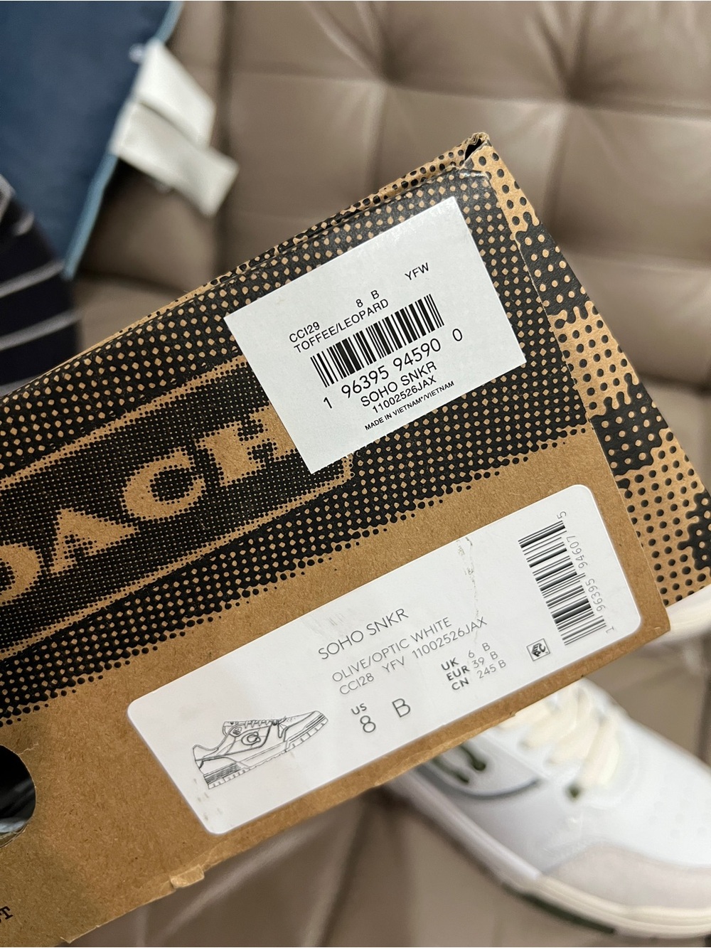Coach White Sneakers with Olive Green Accents,Women Size:8 - Picture 8 of 8